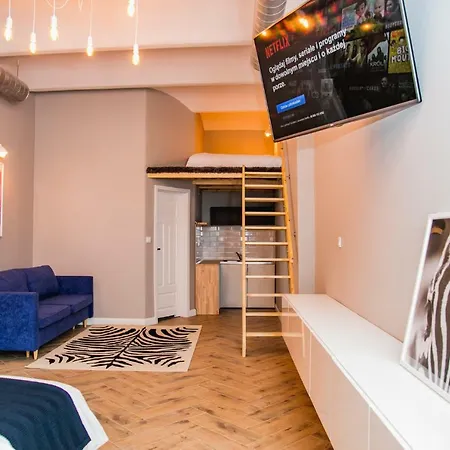 W1 Apartahotel
