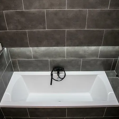 شقة فندقية W1 3*